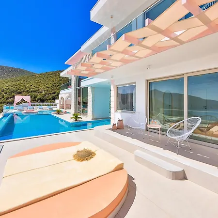 Rosy Dreamy Ultra Luxury Villa Kaş