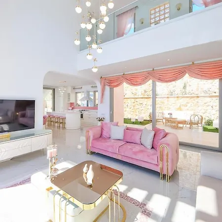Villa Rosy Dreamy Ultra Luxury Kaş